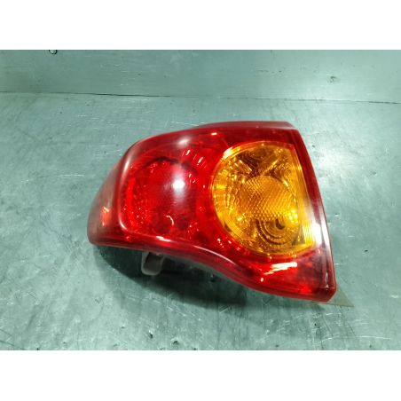 LAMPA TYLNA LEWA TOYOTA COROLLA E15 1.8 16V  2ZR-E25W 2010 