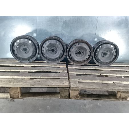 FELGI STALOWE KOMPLET 15 TOYOTA YARIS II ( 06-11 ) 1.3 VVTI 2007 