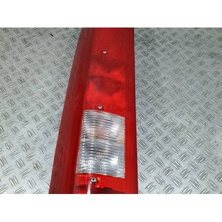 LAMPA TYLNA LEWA IVECO DAILY II 2.8 JTD 2004 