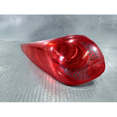 LAMPA TYLNA LEWA PEUGEOT 207 1.6 16V TURBO 1.6 THP 2008 9680158080 