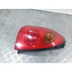 LAMPA TYLNA LEWA NISSAN PRIMERA P12 ( 03-07 ) 1.8 16v2005                                            
