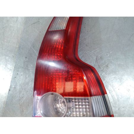LAMPA TYLNA PRAWA VOLVO V50 2.0 HDI 16V 2005 