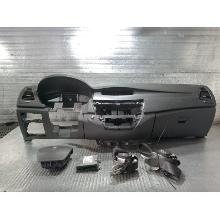 DESKA ROZDZIELCZA,KONSOLA PODUSZKI SENSOR PASY RENAULT LAGUNA III ( 07-15 ) 1.5 DCI 110KM 1.5 dCI 2008 681000004R  FA13607J  