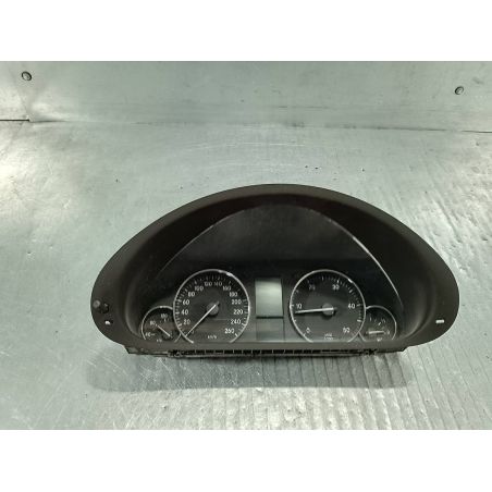 LICZNIK MERCEDES-BENZ W203 2.2 CDI 2002 A2035409747  110.080.307/009 