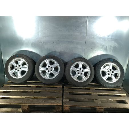 FELGI ALUMINIOWE KOMPLET 15 Z OPONAMI TOYOTA AVENSIS I T22 2.0 16V 2001 