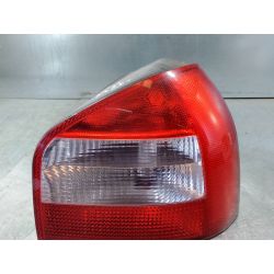 LAMPA TYLNA PRAWA AUDI  A3 8L 1.6 B20028L0945096B                                            