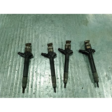 WTRYSKIWACZ TOYOTA AVENSIS II T25 2.0 D4D 2006 23670-0R180 