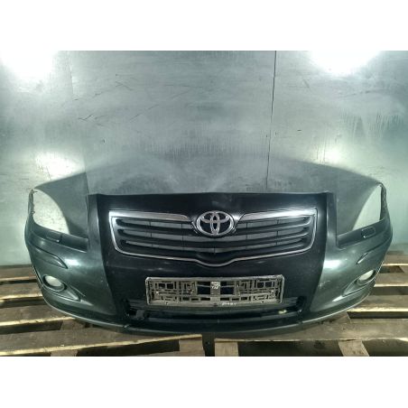 ZDERZAK PRZÓD TOYOTA AVENSIS II T25 2.0 D4D 2006 