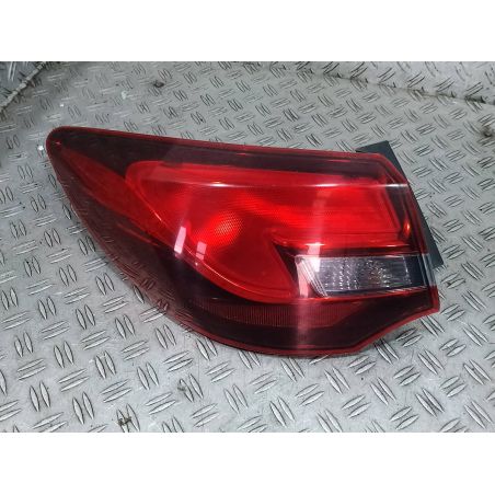 LAMPA TYLNA LEWA OPEL ASTRA IV J 1.6 CDTI ECOFLEX 1.6 CDTI ECOFLEX 2015 25870153 90015067 