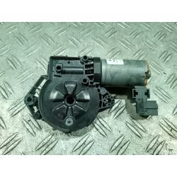 SILNICZEK SZYBERDACHU MAYBACH X222 6.0 V1220150390200101                                            