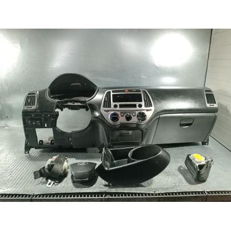 DESKA ROZDZIELCZA,KONSOLA PODUSZKI PASY HYUNDAI I20 I 1.1 CRDI 2012 84720-1J000RY 