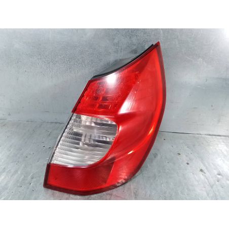 LAMPA TYLNA PRAWA RENAULT SCENIC II ( 03-09 ) 1.9 DCI 2006 8200474327-A   