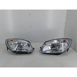LAMPY PRZÓD KOMPLET SKODA ROOMSTER 1.6 16V 105KM1.6 16V200720-B502L  20-B501R                                             