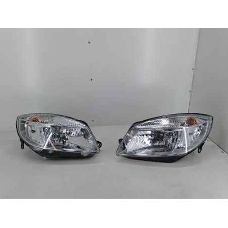 LAMPY PRZÓD KOMPLET SKODA ROOMSTER 1.6 16V 105KM 1.6 16V 2007 20-B502L  20-B501R  