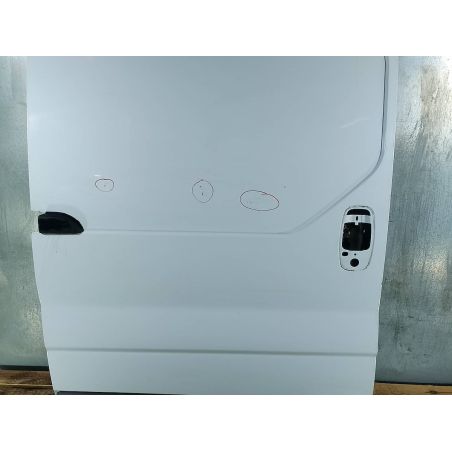 DRZWI PRZESUWNE PRAWE RENAULT TRAFIC II 1.9 DCI 2002 