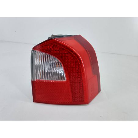 LAMPA TYLNA PRAWA VOLVO V70 III ( 07-12 ) 2.0 D 136KM 2009 30698984   164408 