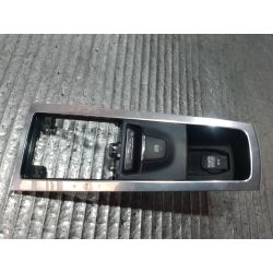 PRZYCISK HAMULCA RĘCZNEGO PORSCHE MACAN 3.2 V62004105156672C                                            