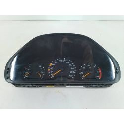 LICZNIK MERCEDES-BENZ W202 2.2 CDI1999A2024403411                                            