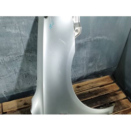 BŁOTNIK PRAWY PRZÓD TOYOTA AVENSIS II T25 2.0 D4D 2003 