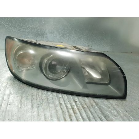 LAMPA PRZÓD PRAWA VOLVO V50 2.0 HDI 2005 30698886 0301198204 