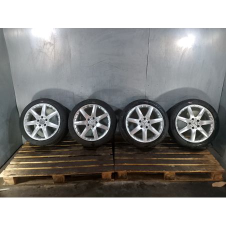 FELGI ALUMINIOWE KOMPLET 17 Z OPONAMI MERCEDES-BENZ W203 3.2 2005 A2034011802 