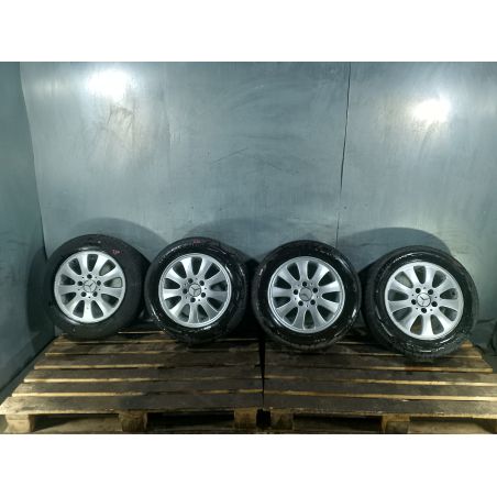 FELGI ALUMINIOWE KOMPLET 15 Z OPONAMI MERCEDES-BENZ KLASA A W169 1.5 95KM 1.5 2006 A1694010002 