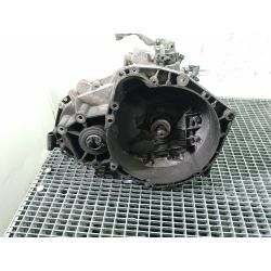 SKRZYNIA BIEGÓW MANUALNA OPEL VECTRA C 1.9 CDTI2007F40                                            