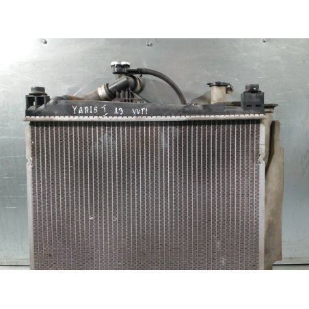 CHŁODNICA WODY Z WENTYLATOREM TOYOTA YARIS I ( 99-05 ) 1.3 VVTI 2005 