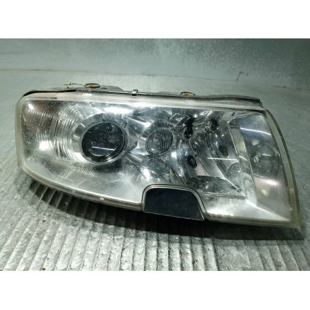 LAMPA PRZÓD PRAWA SKODA SUPERB I 1.9 TDI 2002 