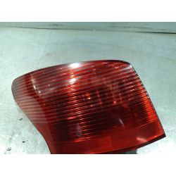 LAMPA TYLNA LEWA PEUGEOT 407 SW 1.6 HDI2005                                            
