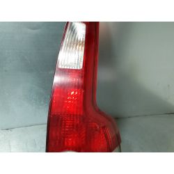 LAMPA TYLNA PRAWA VOLVO V50 2.0 HDI 200530698921                                            