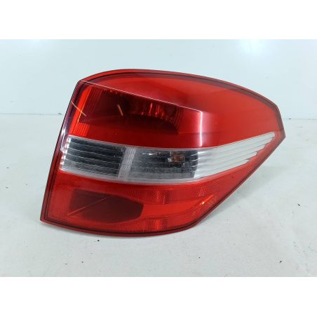 LAMPA TYLNA PRAWA RENAULT LAGUNA III ( 07-15 ) 2.0 DCI 150KM 2.0 DCI 2007 