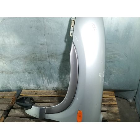 BŁOTNIK LEWY PRZÓD HYUNDAI SANTA FE I 2.7 V6 2002 