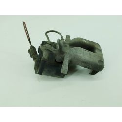 ZACISK HAMULCOWY PRAWY TYŁ VW PASSAT B6 1.8 FSI2006                                            