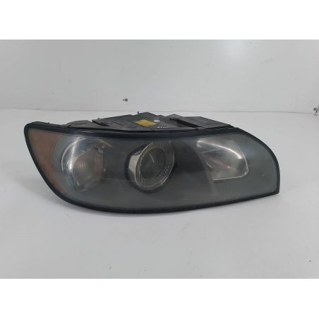 LAMPA PRZÓD PRAWA VOLVO V50 2.0 D 136KM 2.0 D 2004 300678913   