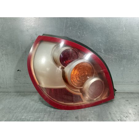 LAMPA TYLNA LEWA NISSAN ALMERA N16 1.5 DCI 1.5 DCI 2004 