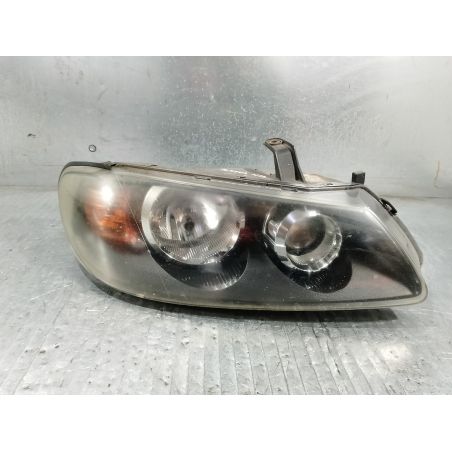LAMPA PRZÓD PRAWA NISSAN ALMERA N16 1.5 DCI 1.5 DCI 2004 H235GR-LE 