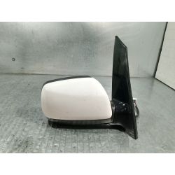 LUSTERKO PRAWE TOYOTA COROLLA SPORTSVAN 2.0 D4D2003                                            