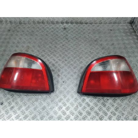 LAMPY TYŁ KOMPLET RENAULT MEGANE I ( 95-03 ) 1.4 16V 2001 7700428320  7700428321  