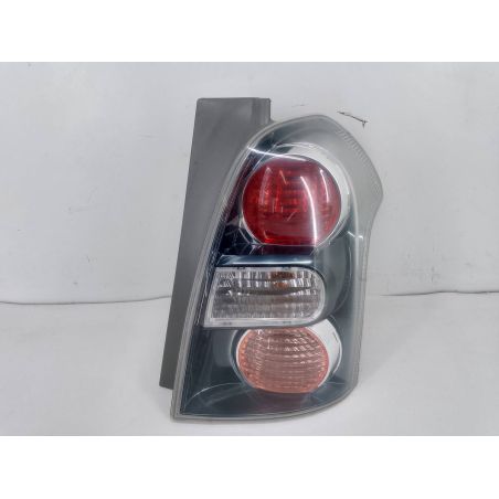 LAMPA TYLNA PRAWA TOYOTA COROLLA VERSO II 2.2 D-4D 177KM 2.2 D-4D 2007 