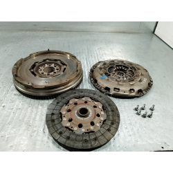 KOŁO DWUMASOWE KOMPLETNE TOYOTA AVENSIS II T25 2.0 D2.0 D4D200713450-0R010  31250-05130                                            