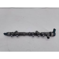 LISTWA WTRYSKOWA FIAT GRANDE PUNTO 1.3 JTD1.3 JTD201155232383 0445214194                                            