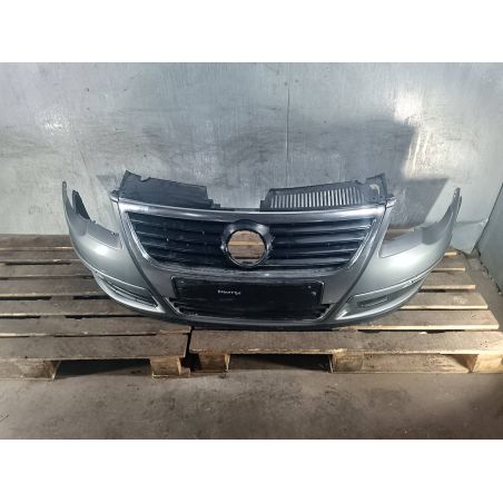 ZDERZAK PRZÓD VW PASSAT B6 1.9 TDI 2006   