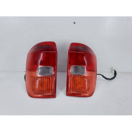 LAMPY TYŁ KOMPLET TOYOTA RAV4 II ( 00-06 ) 2.0 D4D 116KM 2.0 D4D 2002 