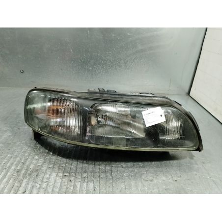 LAMPA PRZÓD PRAWA VOLVO S60 ( 00-10 ) 2.4 D 163KM 2.4 D 2004 8693578  89007860 