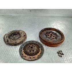 KOŁO DWUMASOWE KOMPLETNE SEAT ALTEA 1.9 TDI2004                                            