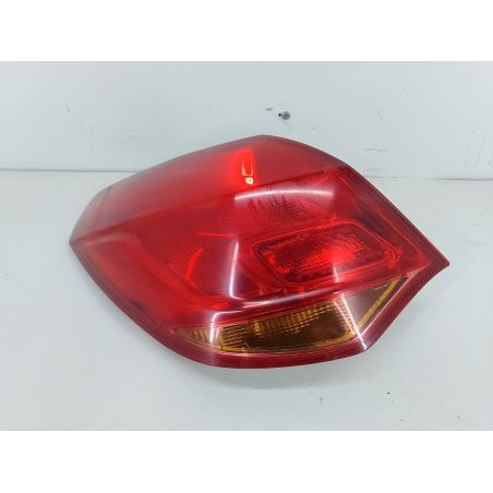 LAMPA TYLNA LEWA OPEL ASTRA J 1.6 TWINPORT A16XER 115KM 1.6 16V 2010 