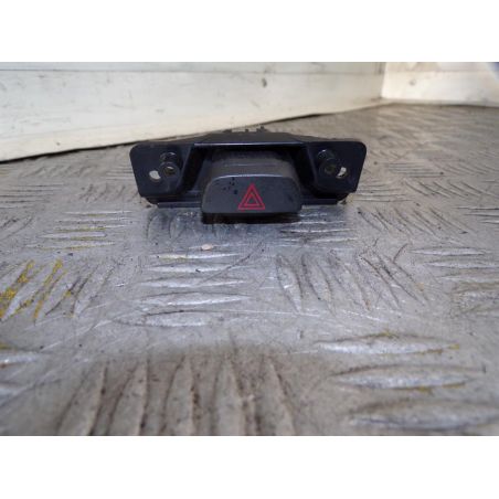 WŁĄCZNIK AWARYJNYCH FORD FIESTA MK6 2004 4M5T-13A350-AC 