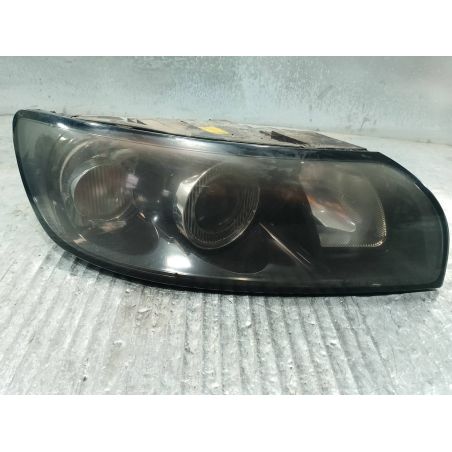 LAMPA PRZÓD PRAWA VOLVO V50 1.6 D 109KM 1.6 D 2005 