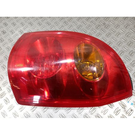 LAMPA TYLNA PRAWA NISSAN PRIMERA P12 ( 03-07 ) 1.8 16V 2003 